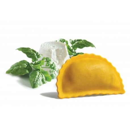 Panzerotti with ricotta and spinach